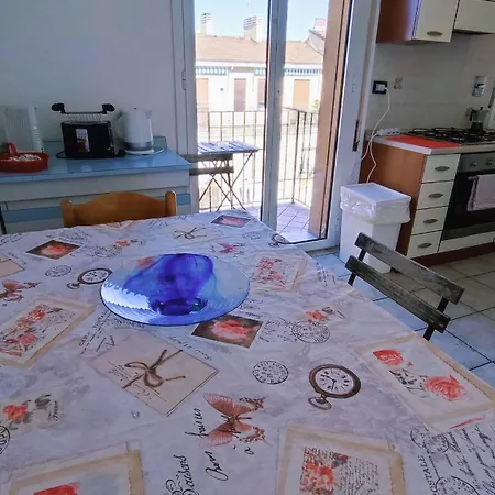 Apartament Carracci 19 *