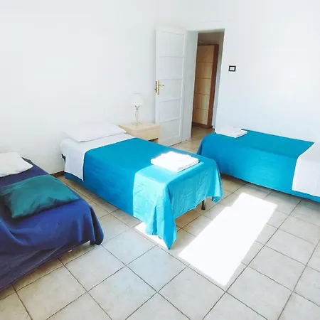 Carracci 19 Apartamento *