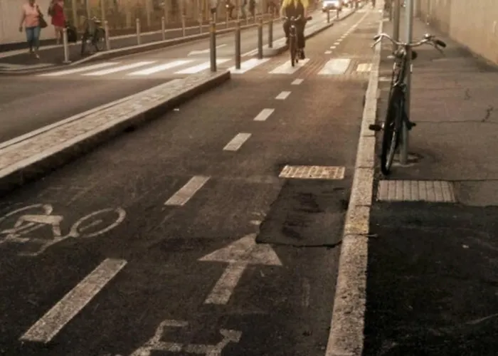 Carracci 19 * Boloňa